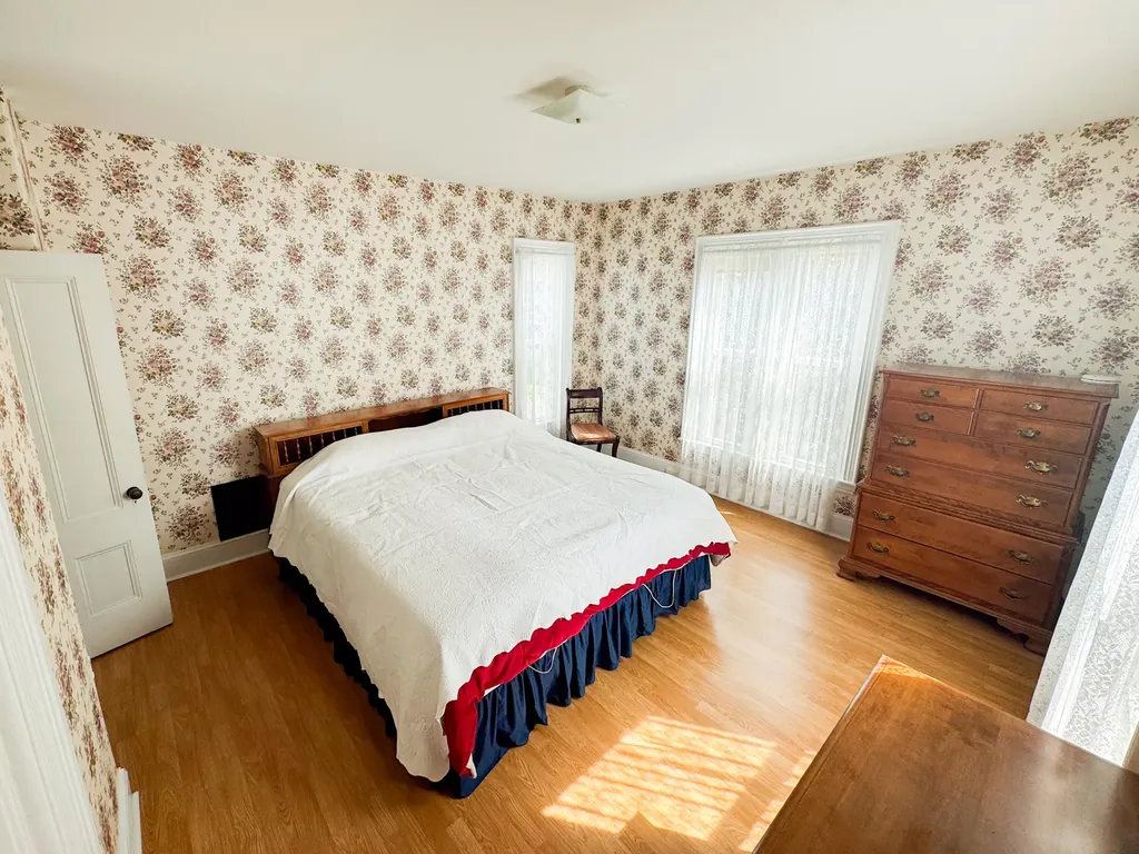 12 Lincoln Street Rockland ME 04841