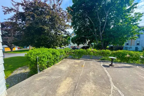12 Lincoln Street Rockland ME 04841