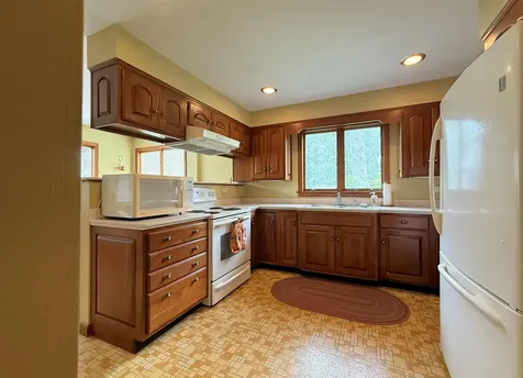12 Lincoln Street Rockland ME 04841