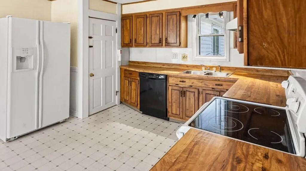 95 7th Street Bangor ME 04401