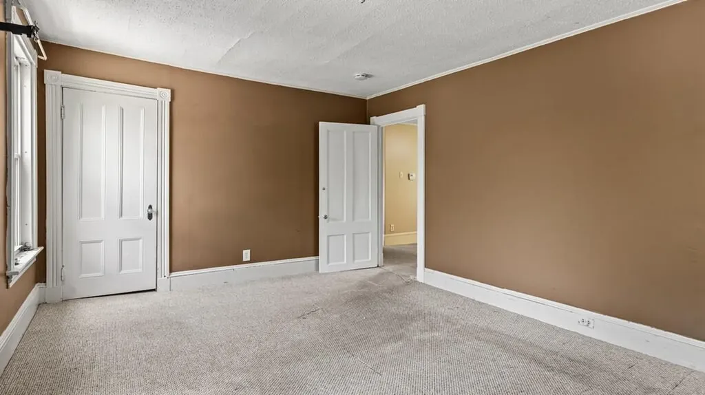 95 7th Street Bangor ME 04401