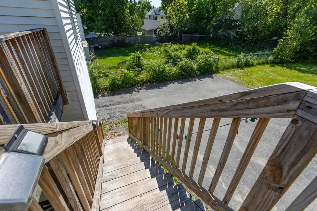 95 7th Street Bangor ME 04401