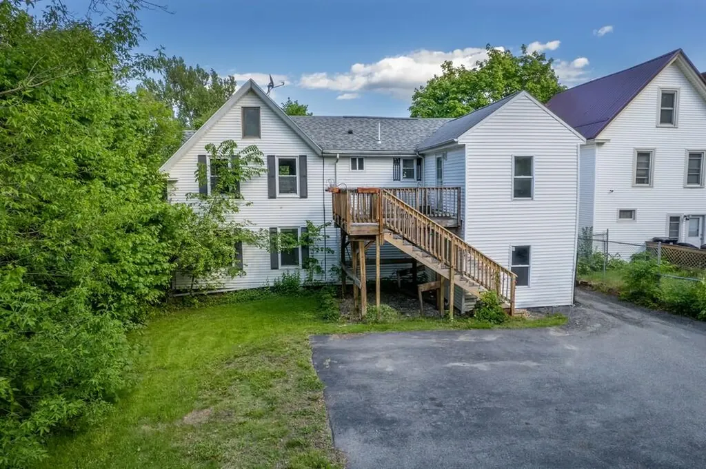 95 7th Street Bangor ME 04401