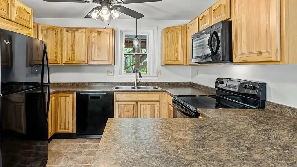 95 7th Street Bangor ME 04401