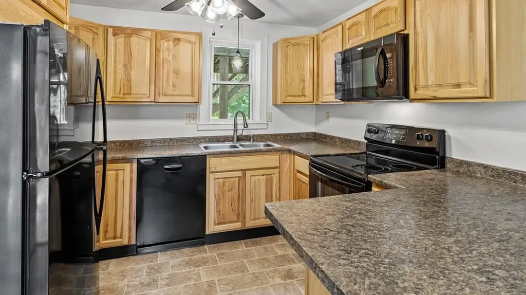 95 7th Street Bangor ME 04401