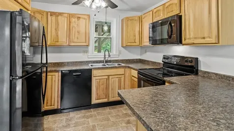 95 7th Street Bangor ME 04401