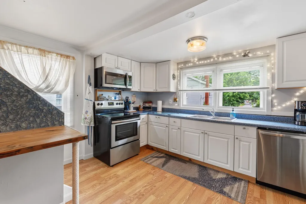 40 11th Street Old Orchard Beach ME 04064