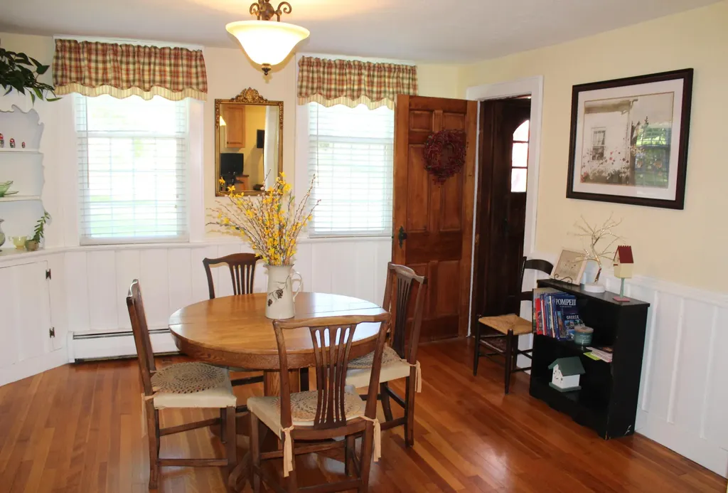 381 Highland Avenue Gardiner ME 04345