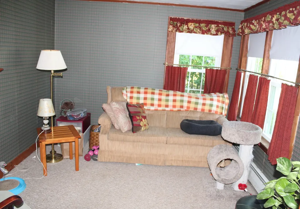 381 Highland Avenue Gardiner ME 04345