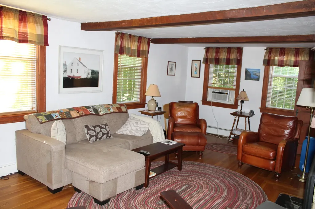 381 Highland Avenue Gardiner ME 04345