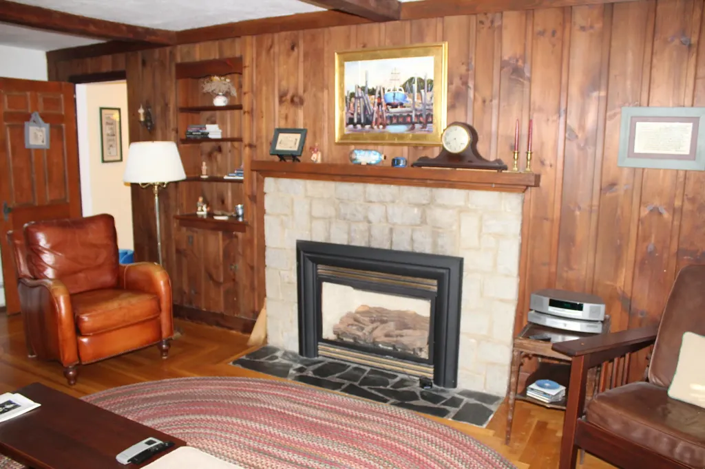 381 Highland Avenue Gardiner ME 04345