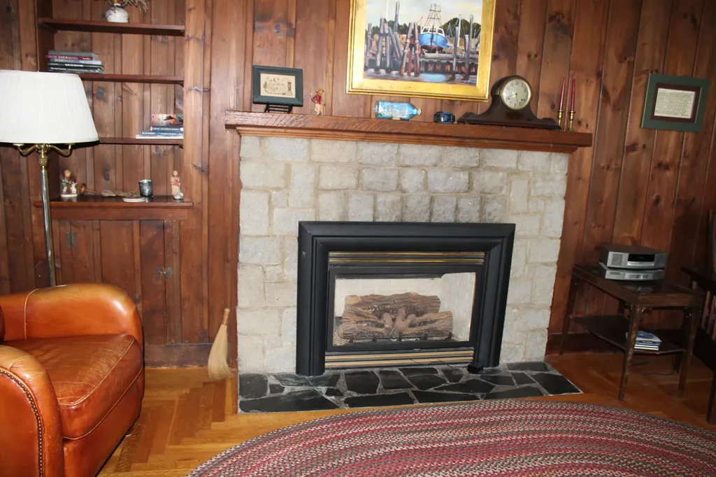 381 Highland Avenue Gardiner ME 04345