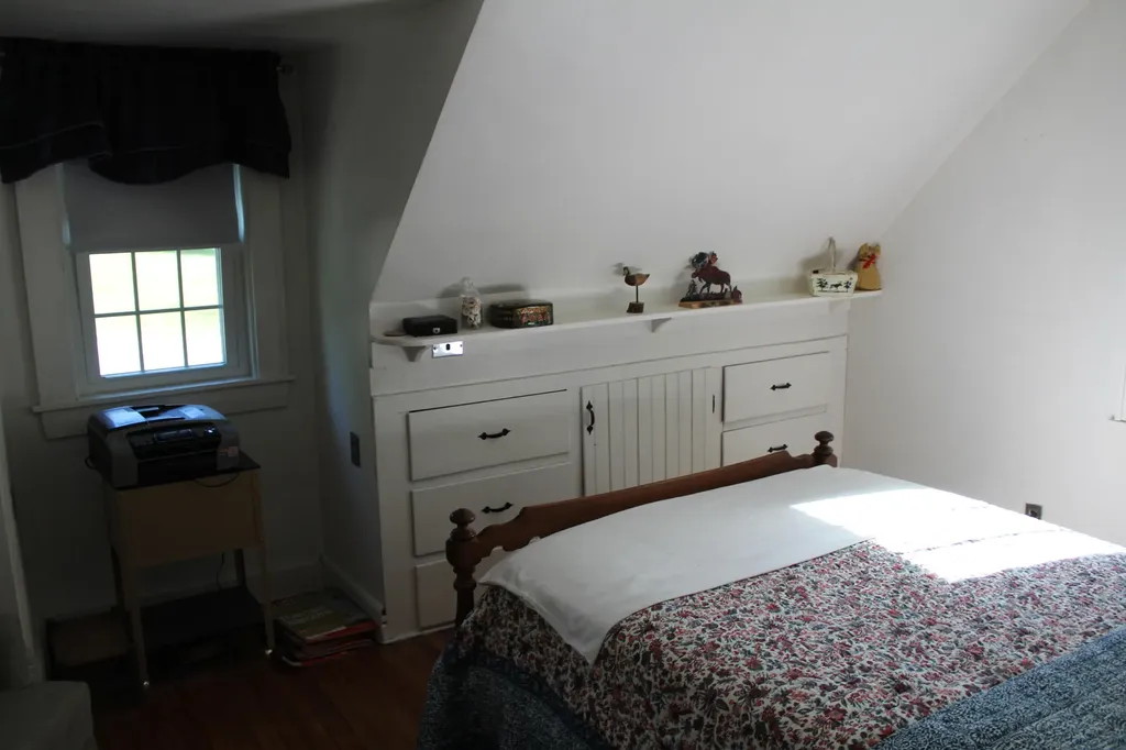381 Highland Avenue Gardiner ME 04345