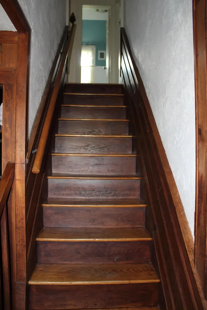 381 Highland Avenue Gardiner ME 04345