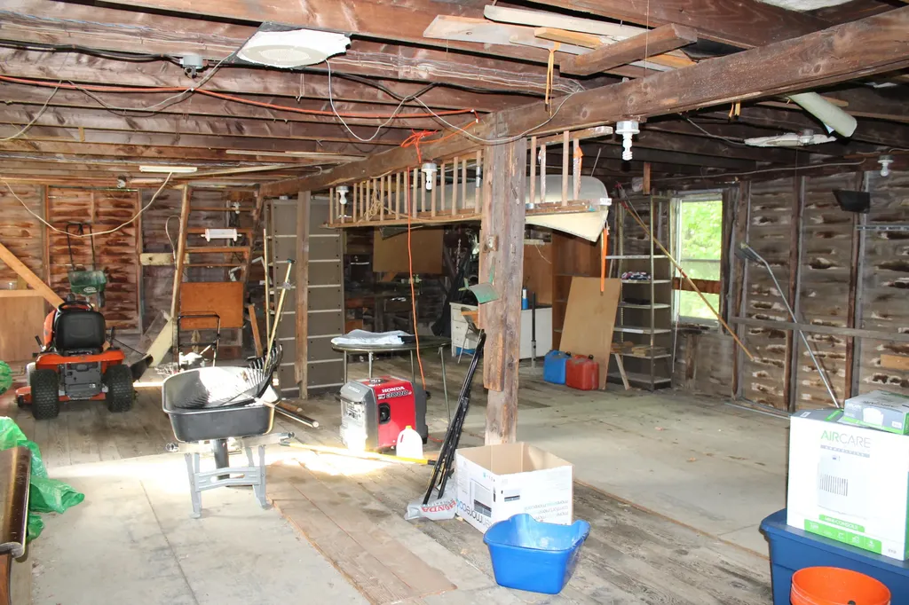 381 Highland Avenue Gardiner ME 04345
