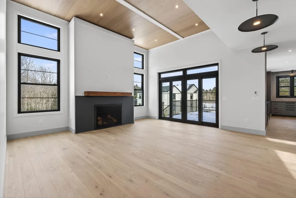 448 Blackstrap Road Falmouth ME 04105