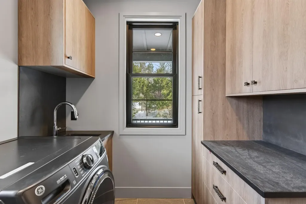 448 Blackstrap Road Falmouth ME 04105