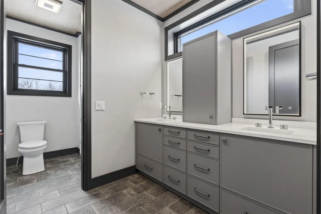 448 Blackstrap Road Falmouth ME 04105