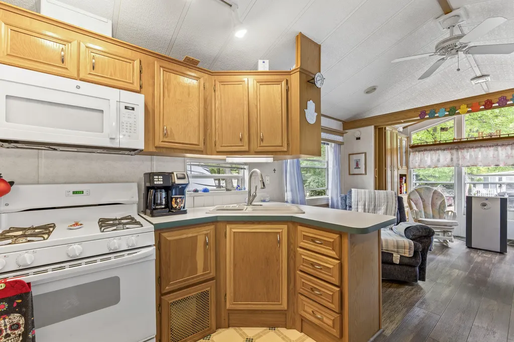 1 Robinson Way Kennebunk ME 04043