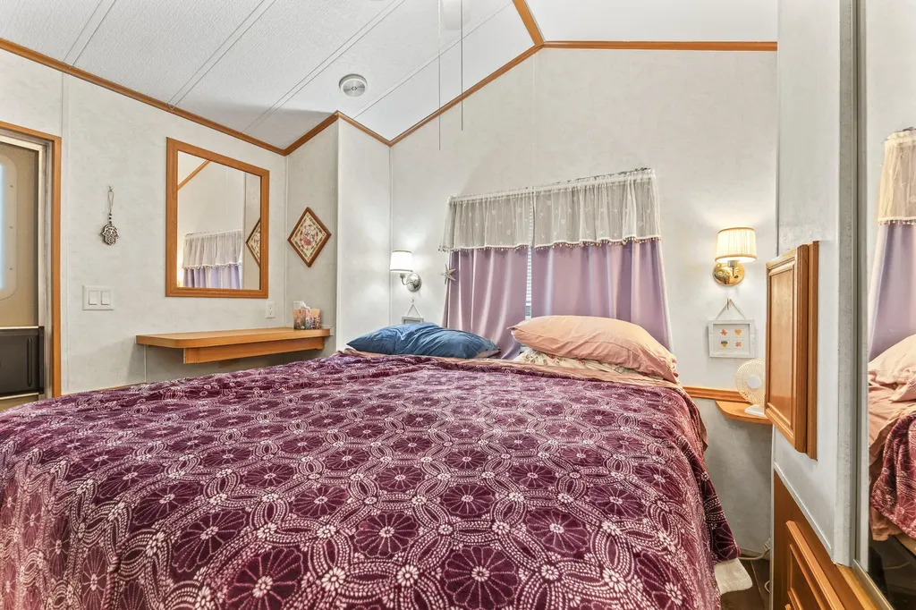 1 Robinson Way Kennebunk ME 04043