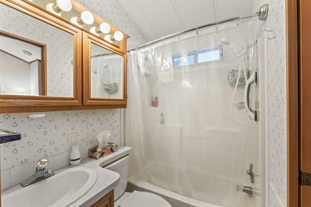 1 Robinson Way Kennebunk ME 04043