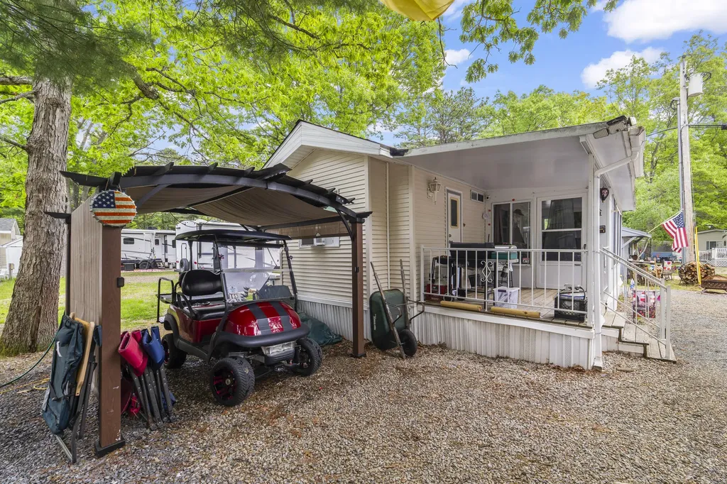 1 Robinson Way Kennebunk ME 04043