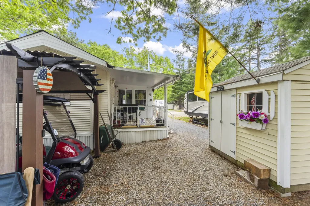 1 Robinson Way Kennebunk ME 04043