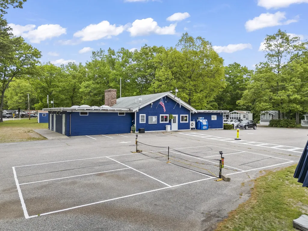 1 Robinson Way Kennebunk ME 04043