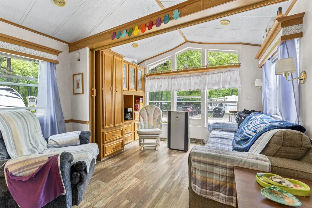 1 Robinson Way Kennebunk ME 04043