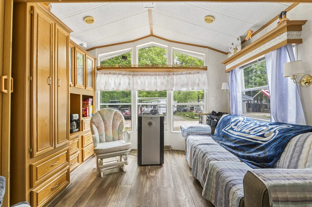 1 Robinson Way Kennebunk ME 04043