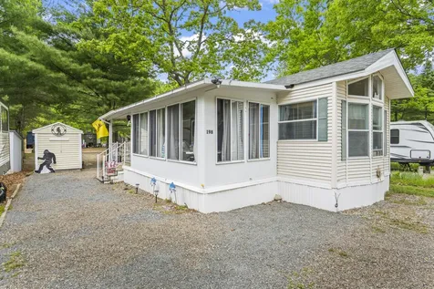 1 Robinson Way Kennebunk ME 04043