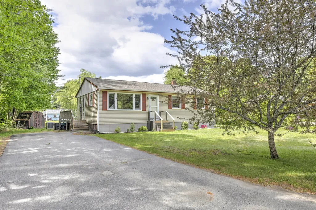 15 Birchwood Avenue Windham ME 04062