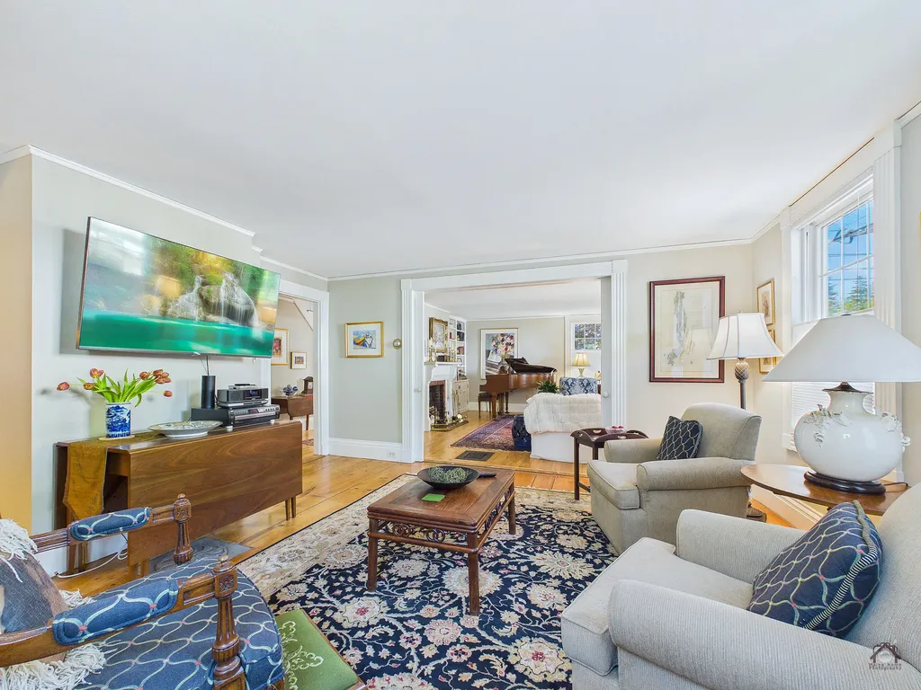 1059 Washington Street Bath ME 04530