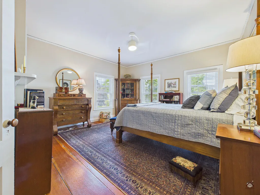 1059 Washington Street Bath ME 04530