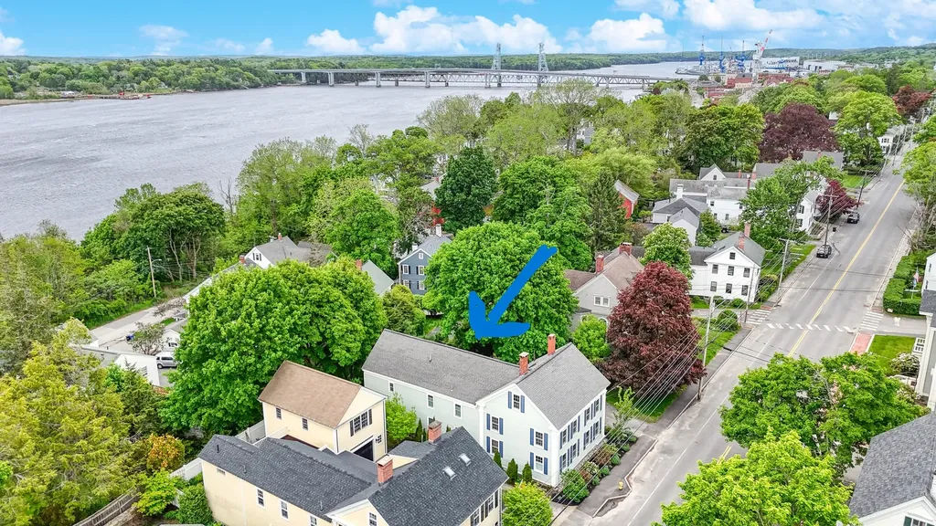 1059 Washington Street Bath ME 04530