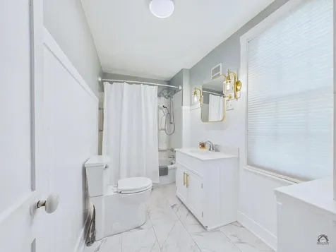 1059 Washington Street Bath ME 04530