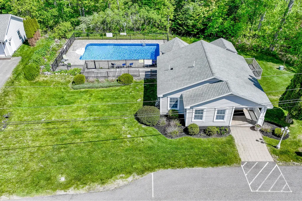 12 Hilltop Drive Rockport ME 04856