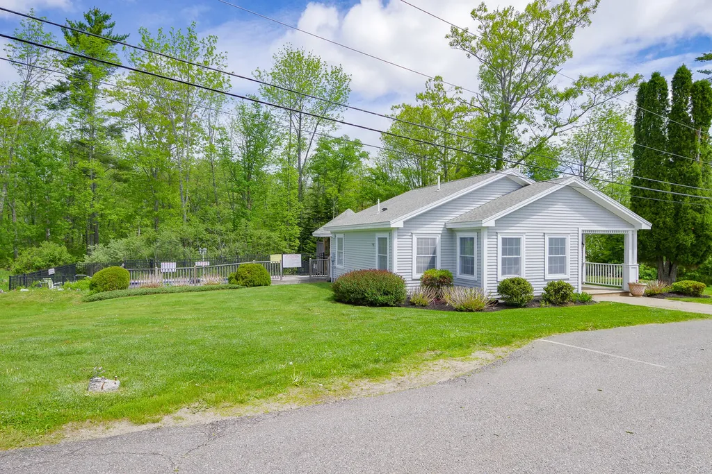 12 Hilltop Drive Rockport ME 04856
