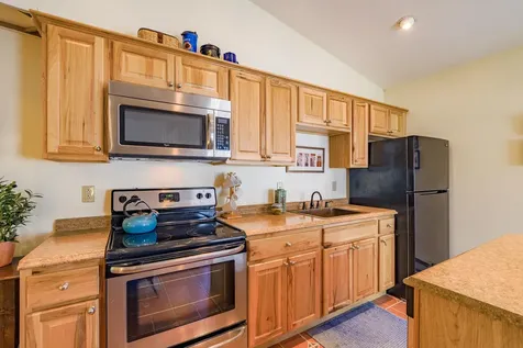 12 Hilltop Drive Rockport ME 04856