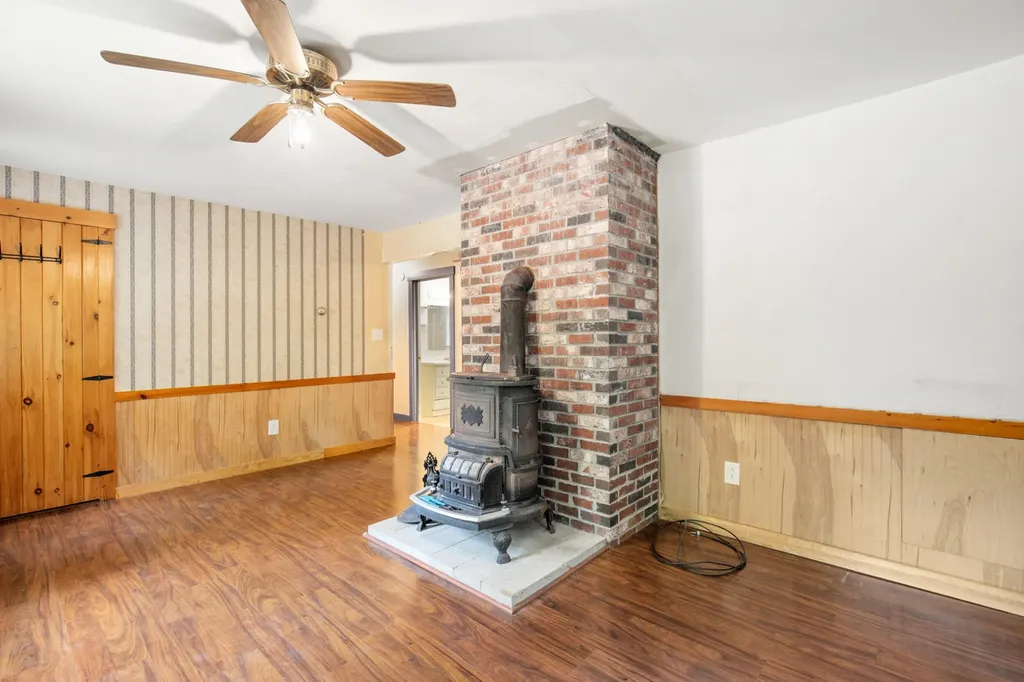 620 Ossipee Trail Limington ME 04049