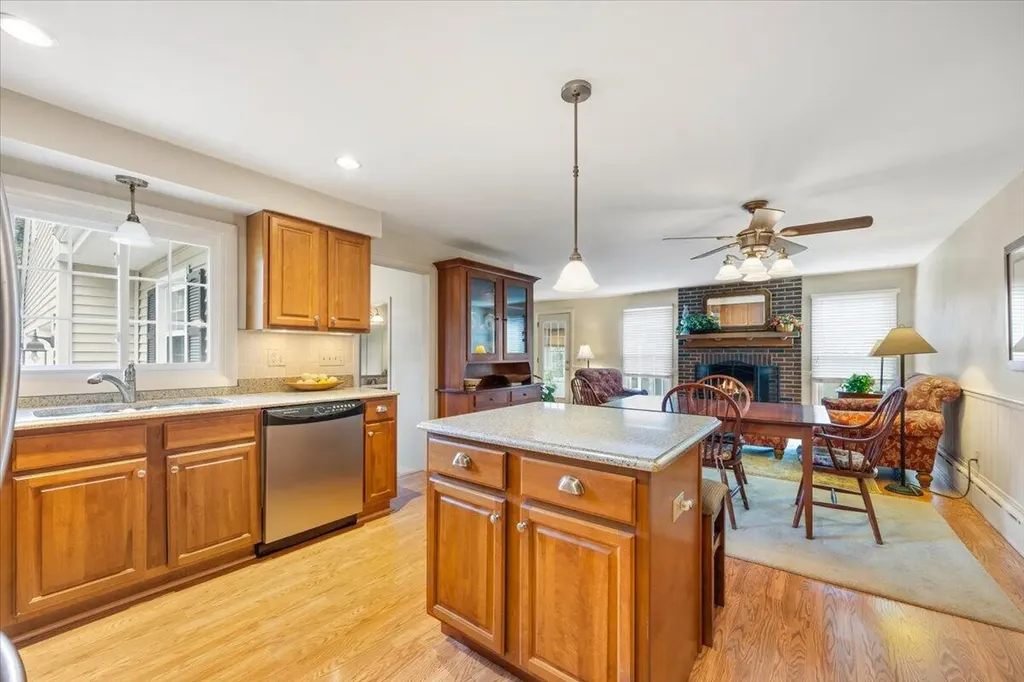 27 Weymouth Street Saco ME 04072