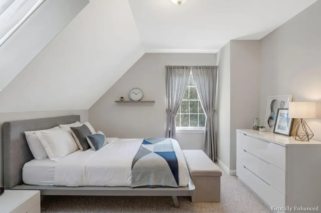706 Middlesex Road Topsham ME 04086