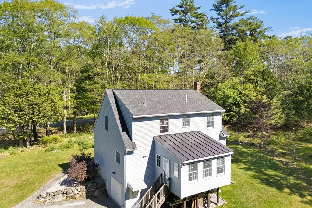 706 Middlesex Road Topsham ME 04086