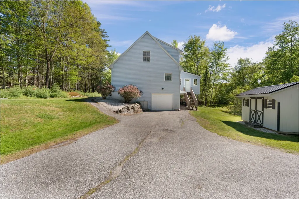 706 Middlesex Road Topsham ME 04086