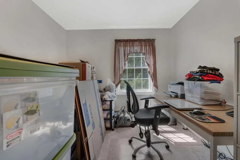 706 Middlesex Road Topsham ME 04086