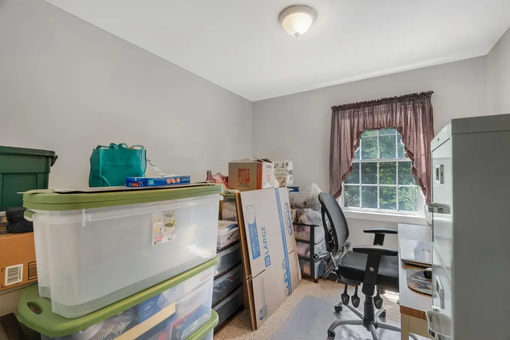 706 Middlesex Road Topsham ME 04086
