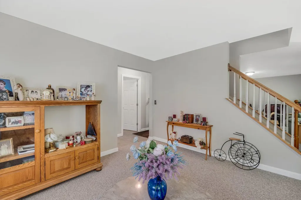 706 Middlesex Road Topsham ME 04086