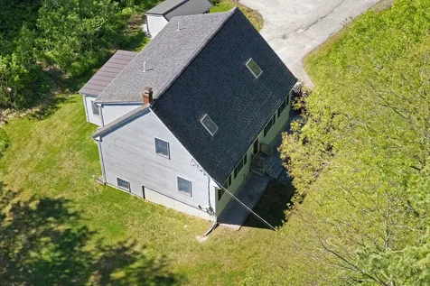 706 Middlesex Road Topsham ME 04086