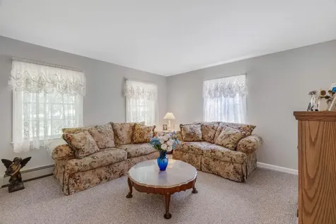 706 Middlesex Road Topsham ME 04086