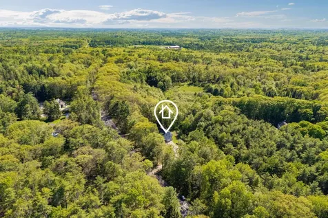 706 Middlesex Road Topsham ME 04086